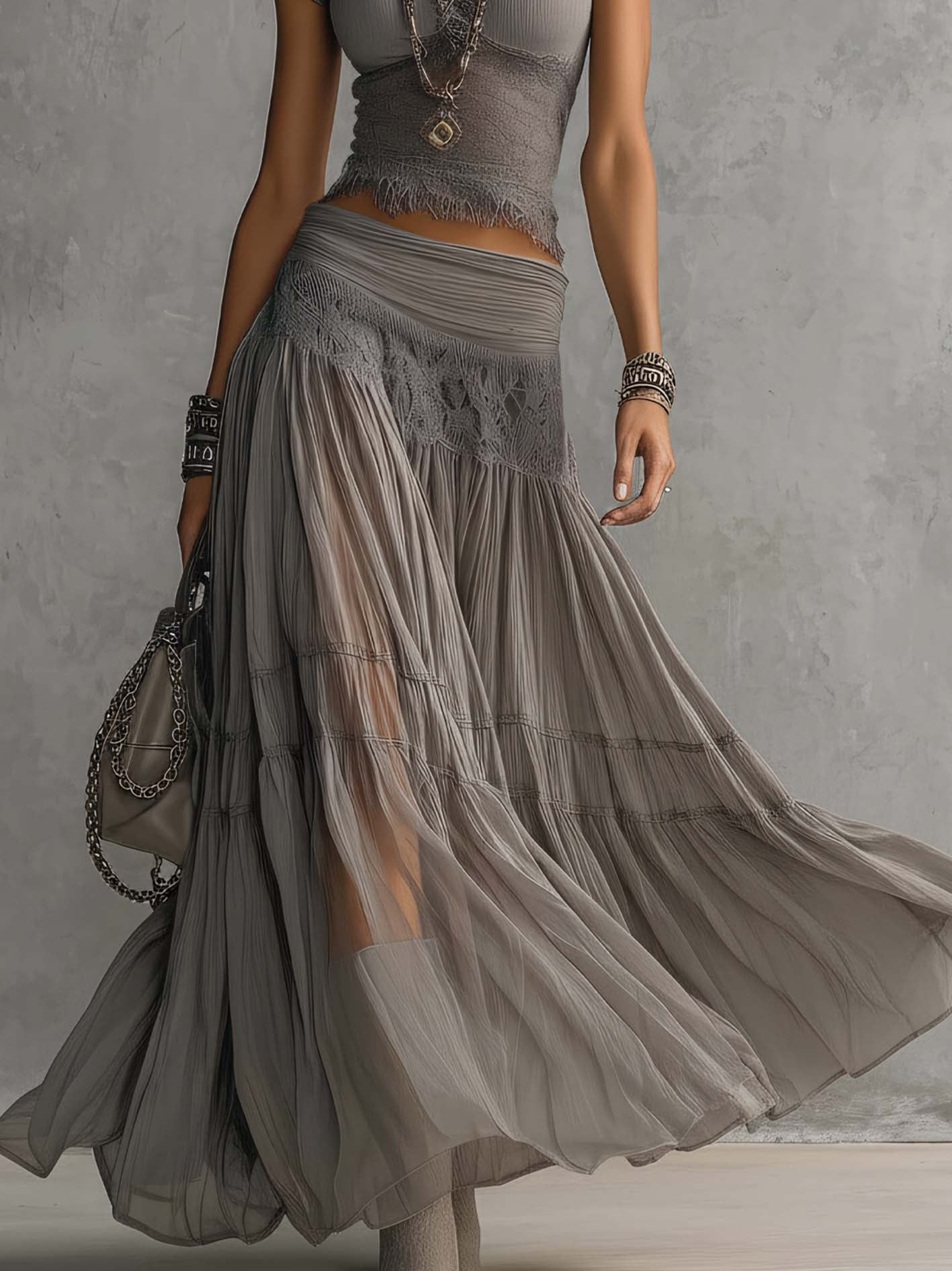 Alba™ | Completo grigio con top in pizzo e gonna lunga a pieghe