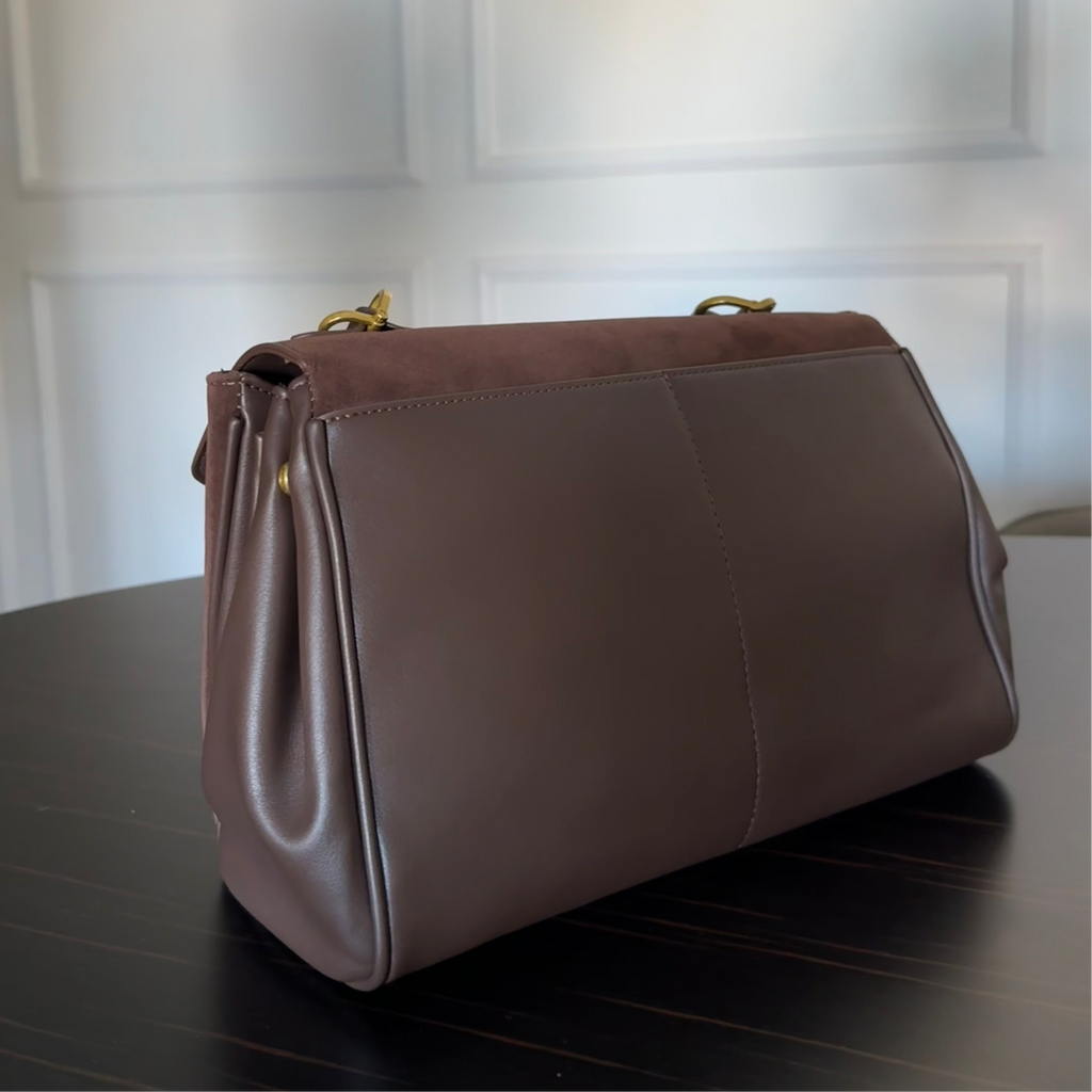 ARIA | Borsa in vera pelle: il lusso che tocchi
