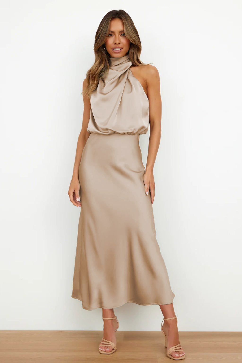 MARIANA | Abito con scollo all'americana