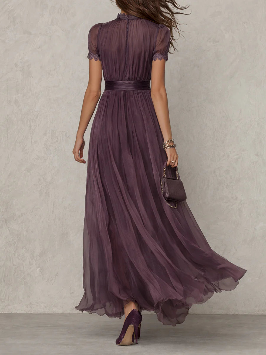 Flavia • Abito lungo viola con scollatura a goccia e rifiniture in pizzo di chiffon