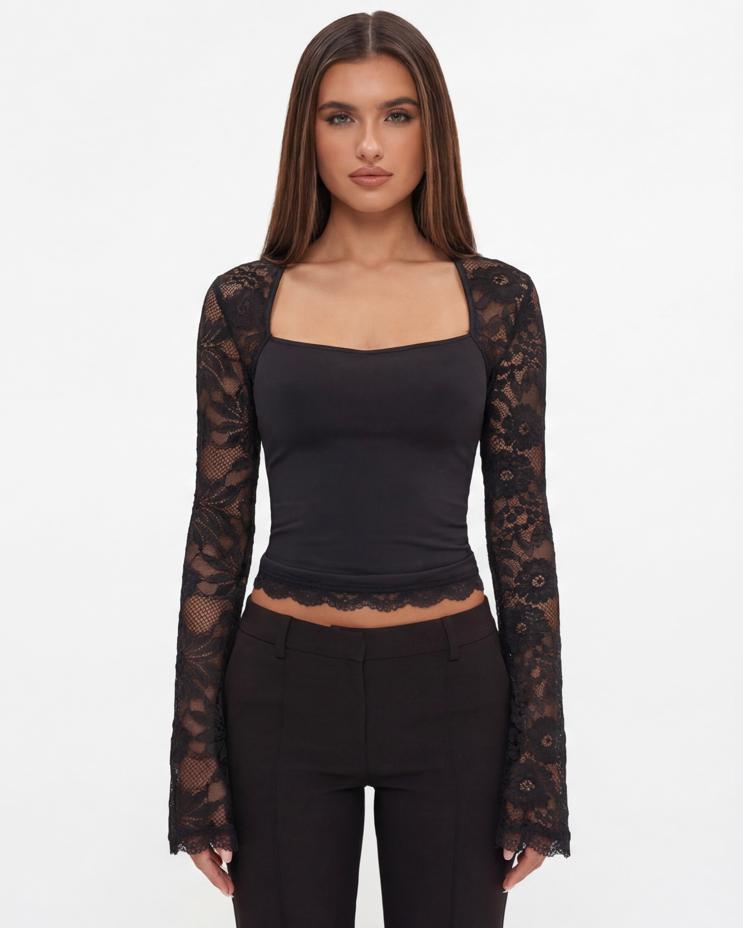 AMARA | Top a maniche lunghe in pizzo