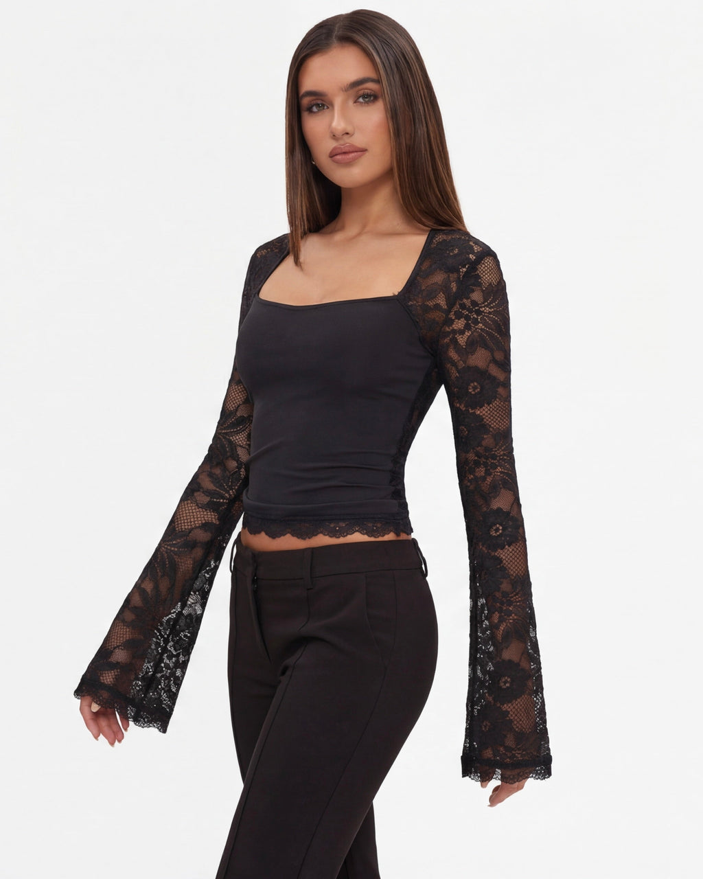 AMARA | Top a maniche lunghe in pizzo
