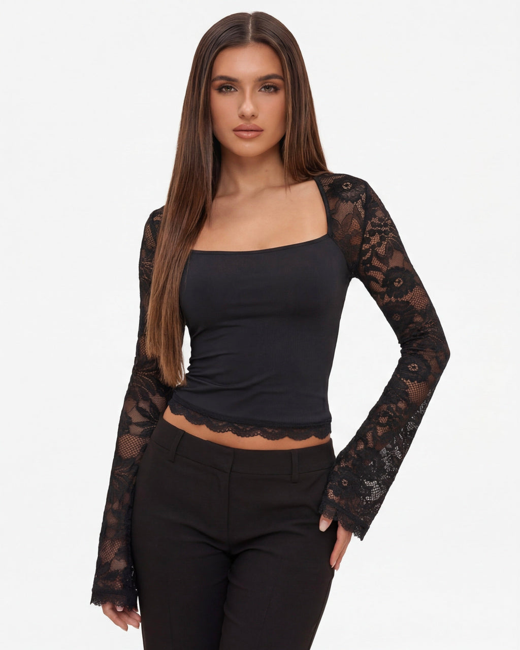 AMARA | Top a maniche lunghe in pizzo