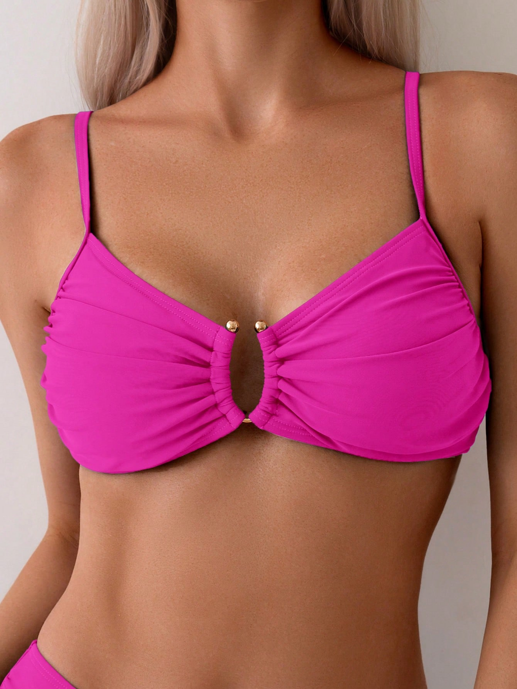 ISABELLA | Bikini con dettagli cut-out